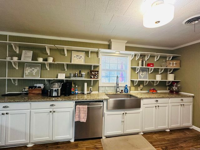 1408 Cypress St, Crossett, AR 71635