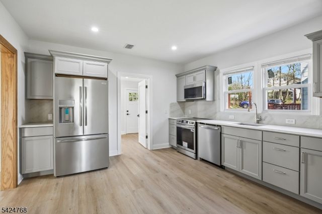 11 New St, Sussex Boro, NJ 07461