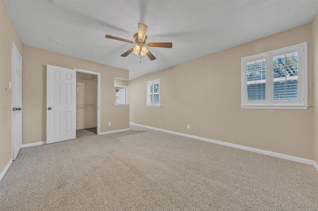 2401 San Diego Drive, Arlington, TX 76015