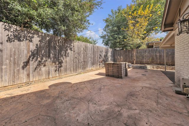 2401 San Diego Drive, Arlington, TX 76015