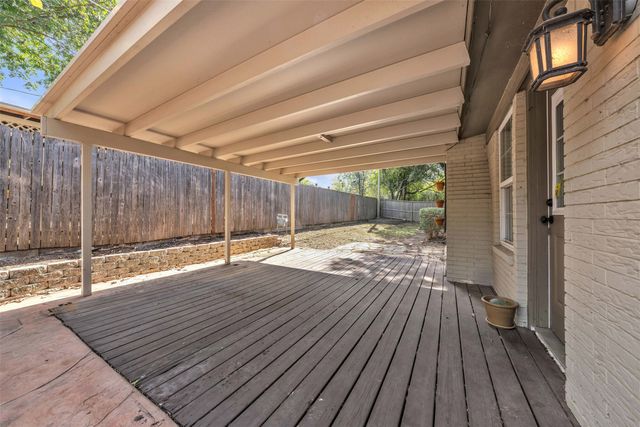 2401 San Diego Drive, Arlington, TX 76015