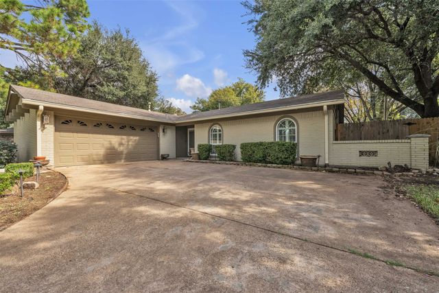 2401 San Diego Drive, Arlington, TX 76015