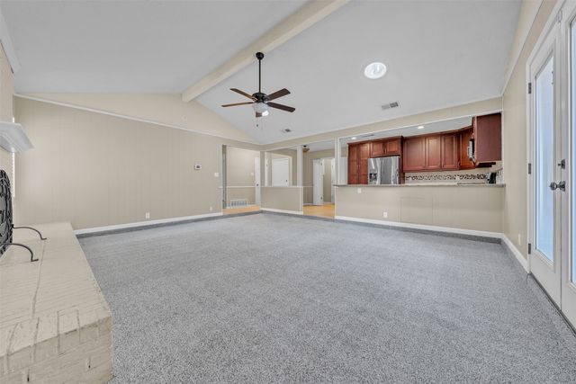 2401 San Diego Drive, Arlington, TX 76015