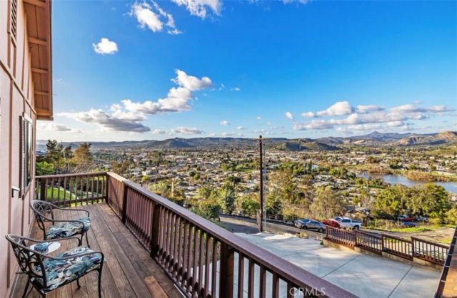 12886 Castle Court, Lakeside, CA 92040