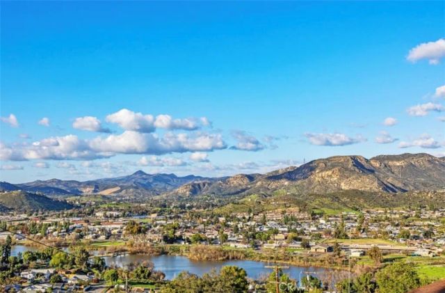 12886 Castle Court, Lakeside, CA 92040
