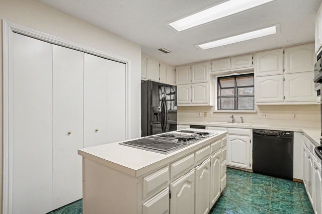 5 Creekmere Drive, Trophy Club, TX 76262