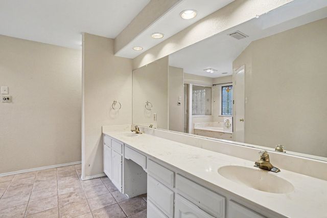 5 Creekmere Drive, Trophy Club, TX 76262