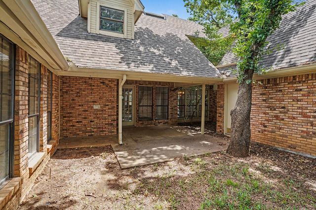 5 Creekmere Drive, Trophy Club, TX 76262