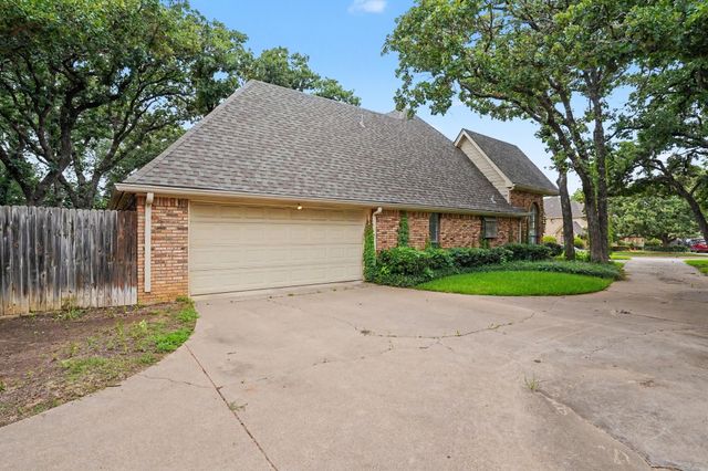 5 Creekmere Drive, Trophy Club, TX 76262