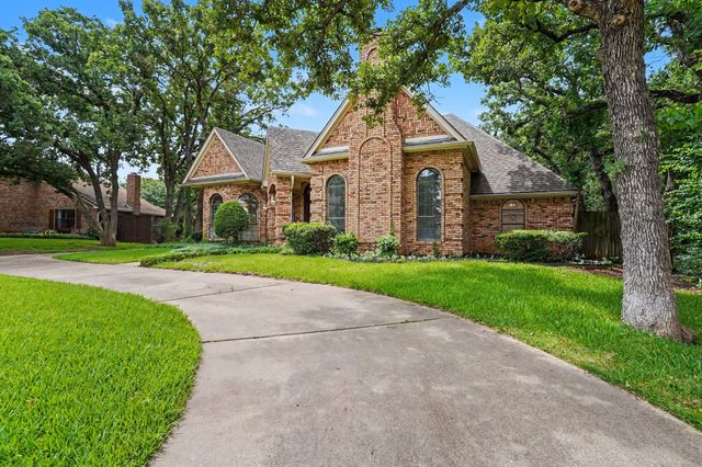 5 Creekmere Drive, Trophy Club, TX 76262