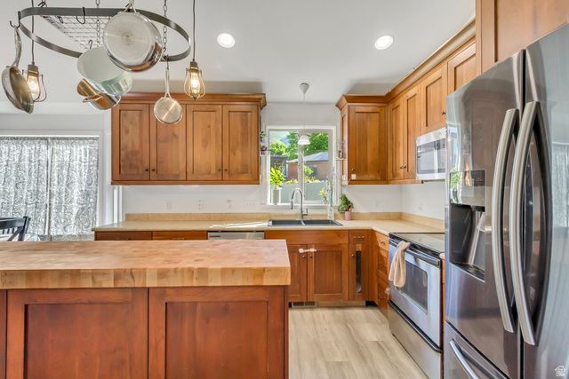 1475 E HARVEY RD, Fruit Heights, UT 84037
