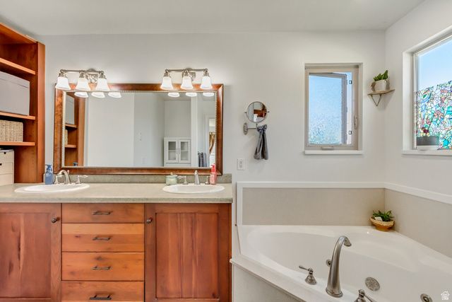 1475 E HARVEY RD, Fruit Heights, UT 84037