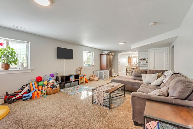 1475 E HARVEY RD, Fruit Heights, UT 84037