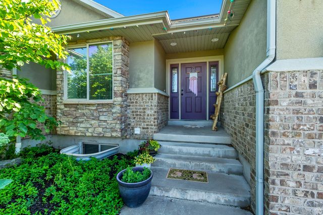 1475 E HARVEY RD, Fruit Heights, UT 84037