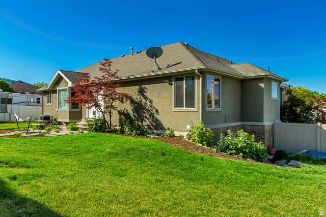1475 E HARVEY RD, Fruit Heights, UT 84037