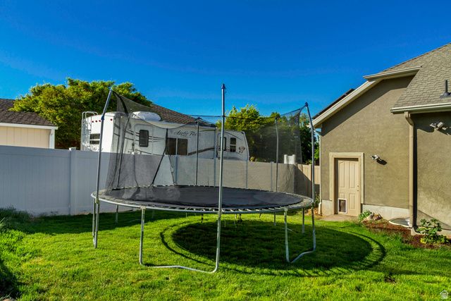 1475 E HARVEY RD, Fruit Heights, UT 84037