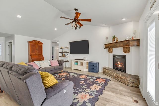 1475 E HARVEY RD, Fruit Heights, UT 84037