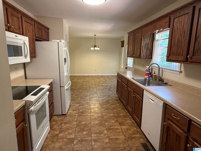 225 CROOKED CREEK LANE, Odenville, AL 35120