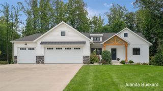 5392 Eaglepass Drive, Hudsonville, MI 49426