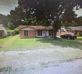 5323 PLOVER DR, Memphis, TN 38127