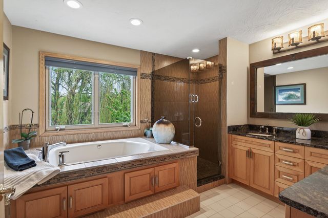 4133 Hidden Pond Trail NE, Prior Lake, MN 55372