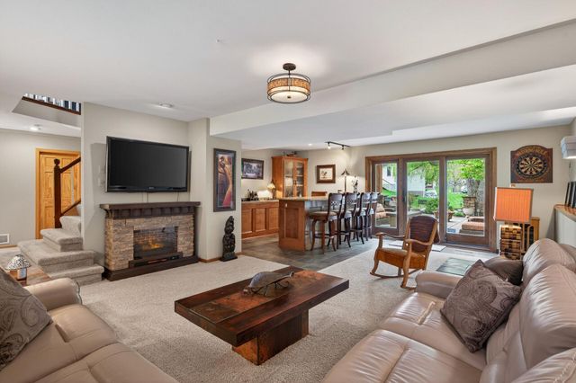 4133 Hidden Pond Trail NE, Prior Lake, MN 55372