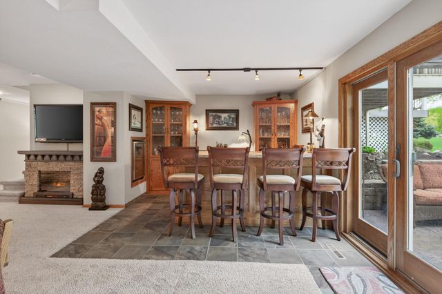 4133 Hidden Pond Trail NE, Prior Lake, MN 55372