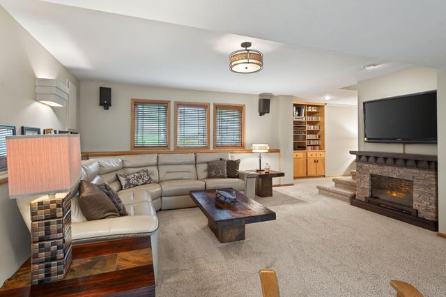 4133 Hidden Pond Trail NE, Prior Lake, MN 55372