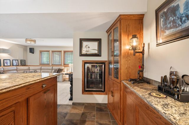 4133 Hidden Pond Trail NE, Prior Lake, MN 55372