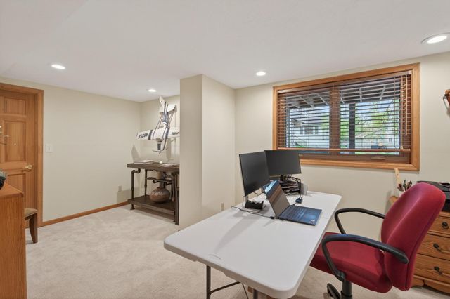 4133 Hidden Pond Trail NE, Prior Lake, MN 55372