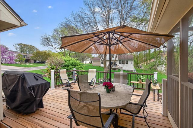 4133 Hidden Pond Trail NE, Prior Lake, MN 55372