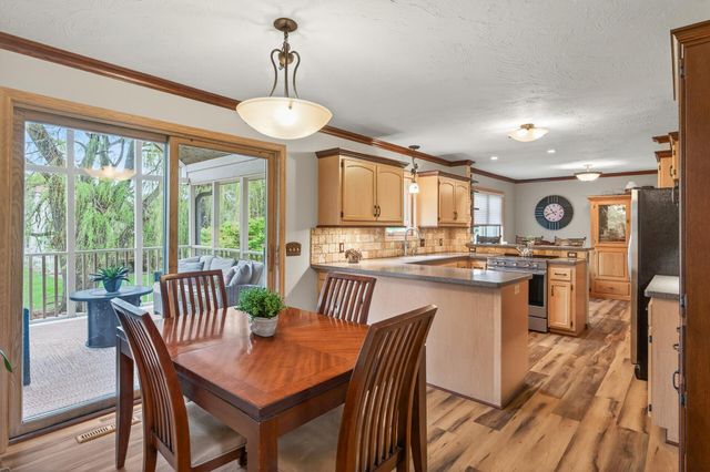 4133 Hidden Pond Trail NE, Prior Lake, MN 55372