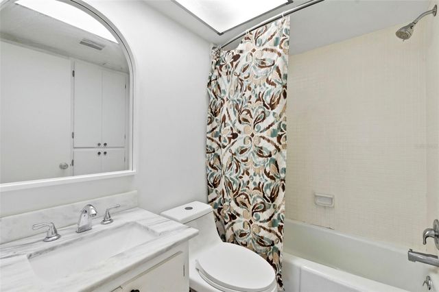 8950 PARK BOULEVARD 201, Seminole, FL 33777