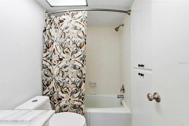 8950 PARK BOULEVARD 201, Seminole, FL 33777