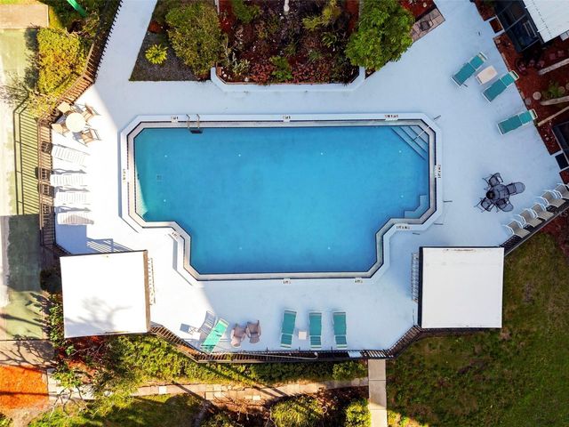 8950 PARK BOULEVARD 201, Seminole, FL 33777