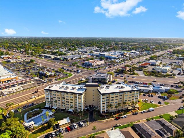 8950 PARK BOULEVARD 201, Seminole, FL 33777