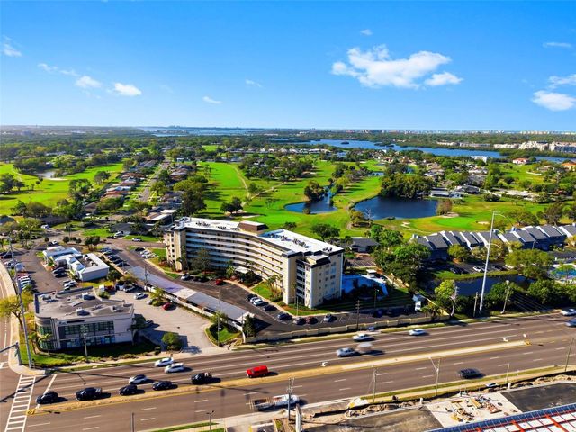 8950 PARK BOULEVARD 201, Seminole, FL 33777