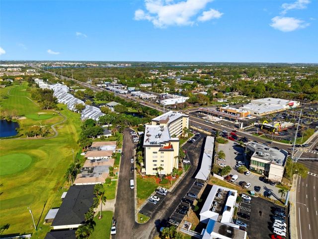 8950 PARK BOULEVARD 201, Seminole, FL 33777