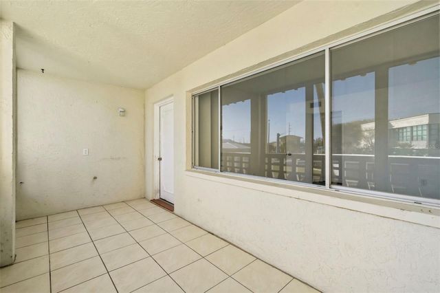 8950 PARK BOULEVARD 201, Seminole, FL 33777