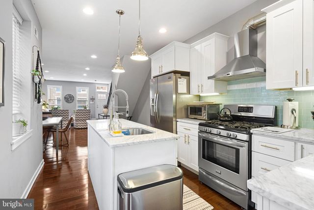 3865 MANAYUNK AVE, Philadelphia, PA 19128