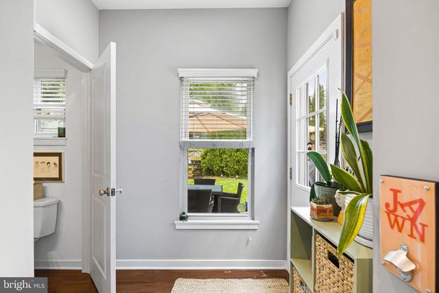 3865 MANAYUNK AVE, Philadelphia, PA 19128