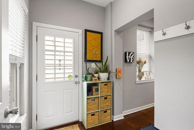 3865 MANAYUNK AVE, Philadelphia, PA 19128