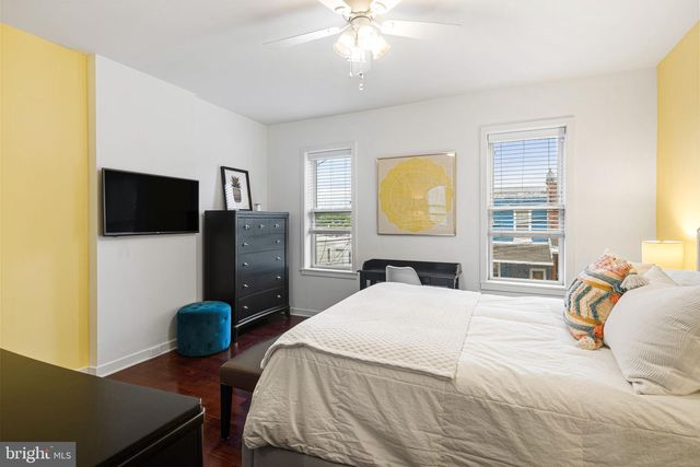 3865 MANAYUNK AVE, Philadelphia, PA 19128