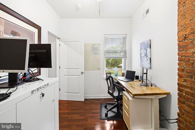 3865 MANAYUNK AVE, Philadelphia, PA 19128
