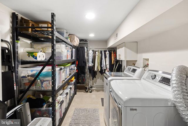 3865 MANAYUNK AVE, Philadelphia, PA 19128