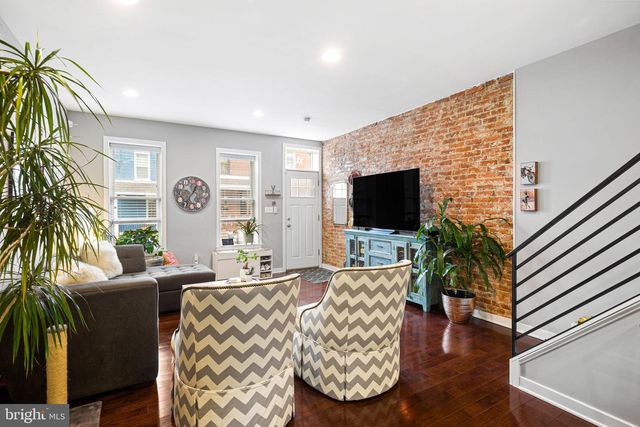 3865 MANAYUNK AVE, Philadelphia, PA 19128