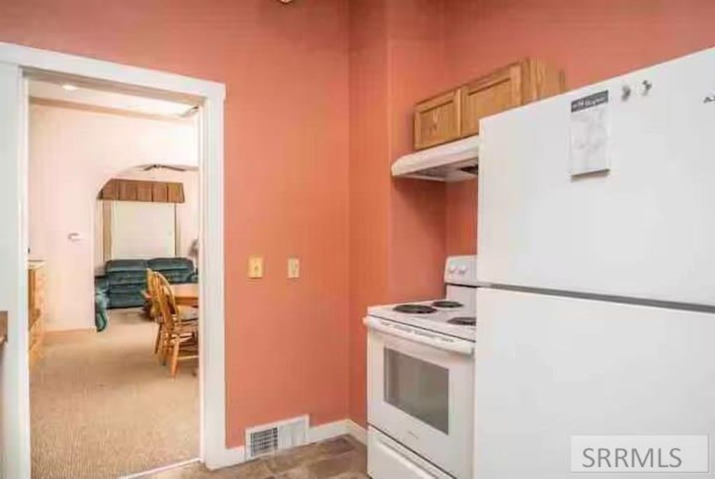 Image 8 of property listing at 936 E Center Street, Pocatello, ID 83201