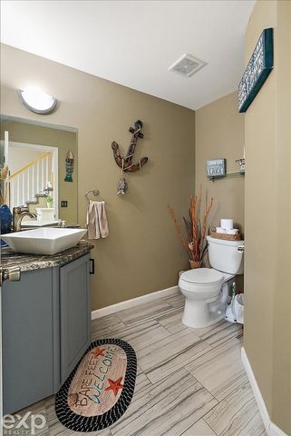 47645 Burlingame Drive, Chesterfield Twp, MI 48047