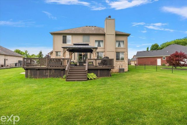 47645 Burlingame Drive, Chesterfield Twp, MI 48047