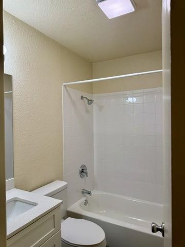 1809 Easton DR, Round Rock, TX 78664
